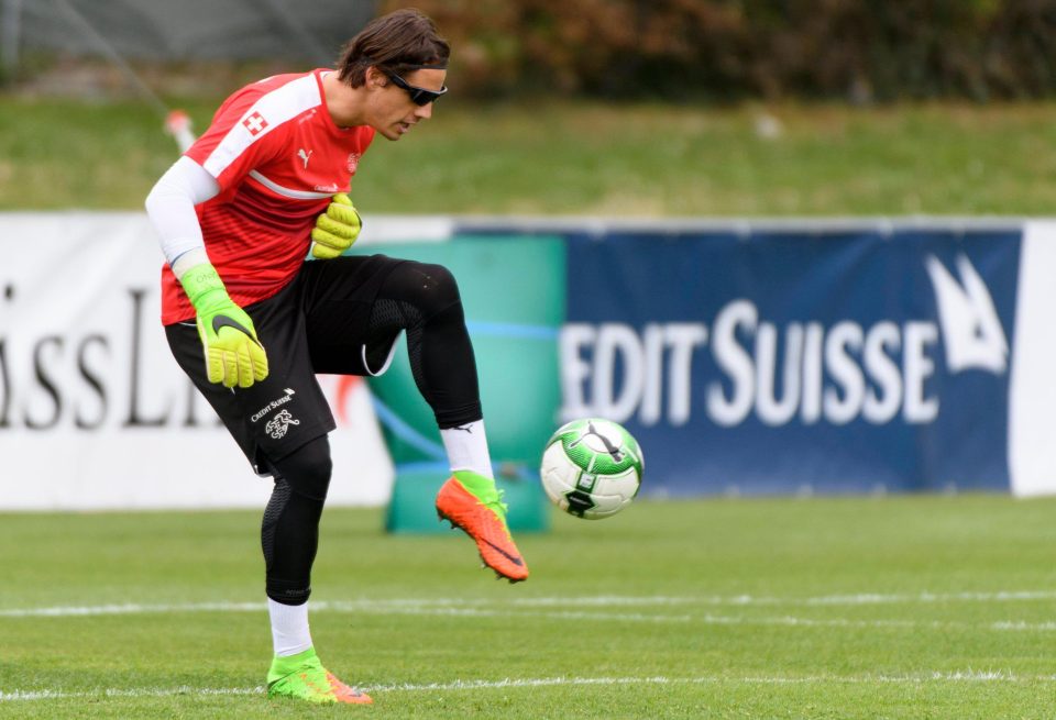  Yann Sommer went through all his usual routines in the battery-powered specs