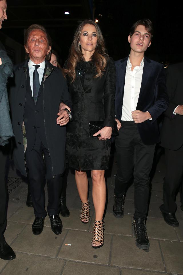  The duo were joined by Valentino for their night at the theatre