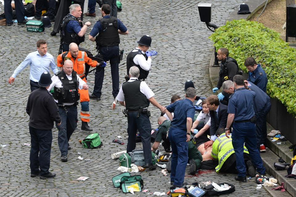  MP Tobias Ellwood gives CPR to the police officer stabbed outside Parliament