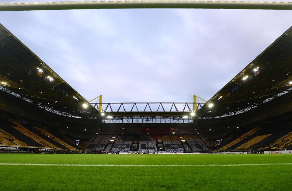 The famous Yellow Wall will show a giant tribute