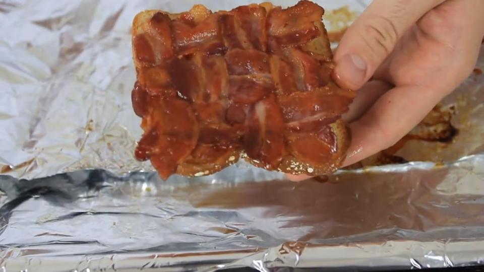  Once cooked the meaty lattice creates a delicious checkerboard effect square - the perfect shape and size for your sandwich