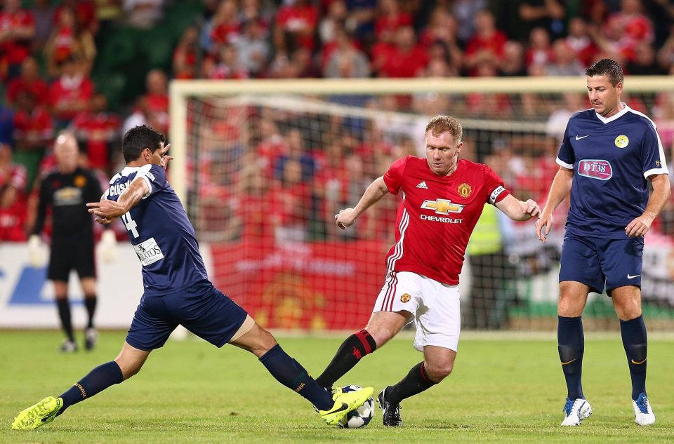  Former Red Devils star Paul Scholes in action before he was replaced in the 28th minute after failing to impress