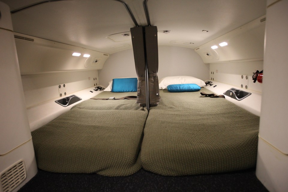 These hidden quarters are where pilots sleep on a Boeing 787 Dreamliner