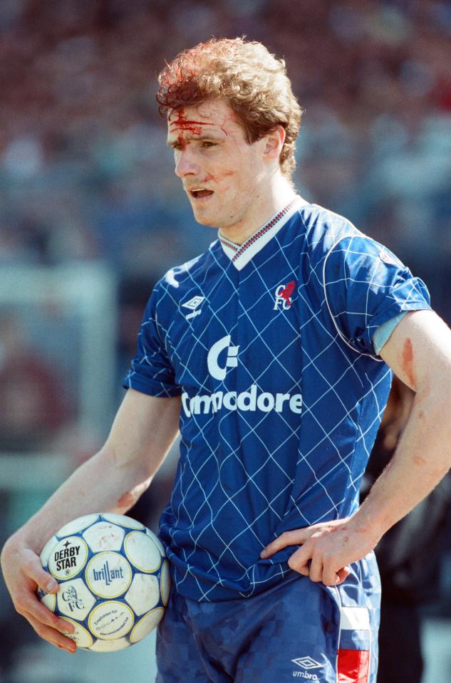  Gordon Durie with a head wound in the notorious match with Middlesbrough