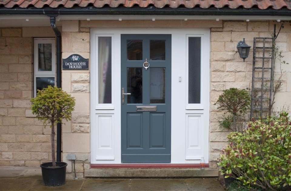  A few simple home improvements, such as cleaning your front door, can help boost your property price