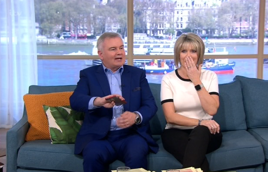  The presenter took Ruth's phone out of her hand and walked towards the camera so viewers could read the message