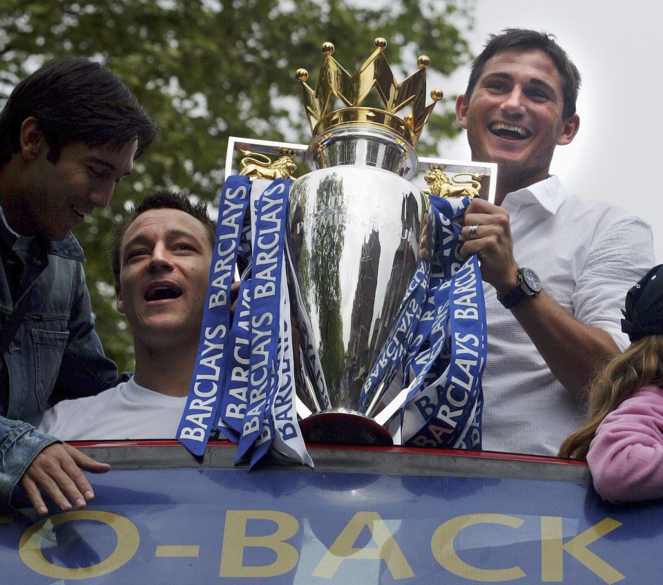 John Terry and Frank Lampard celebrate Premier League title with fans