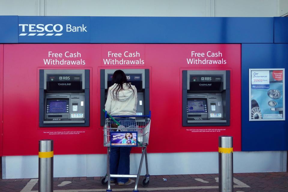  Tesco Bank has opened the account to applications after pulling it due to popularity