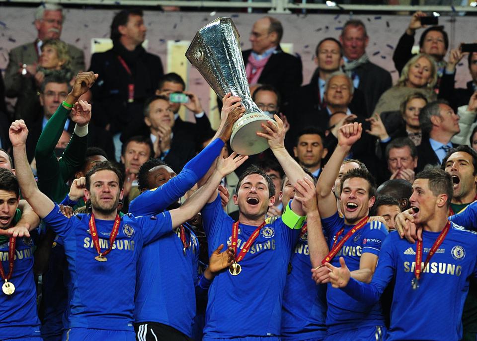 Chelsea win the Europa League in Amsterdam with victory over Benfica in final