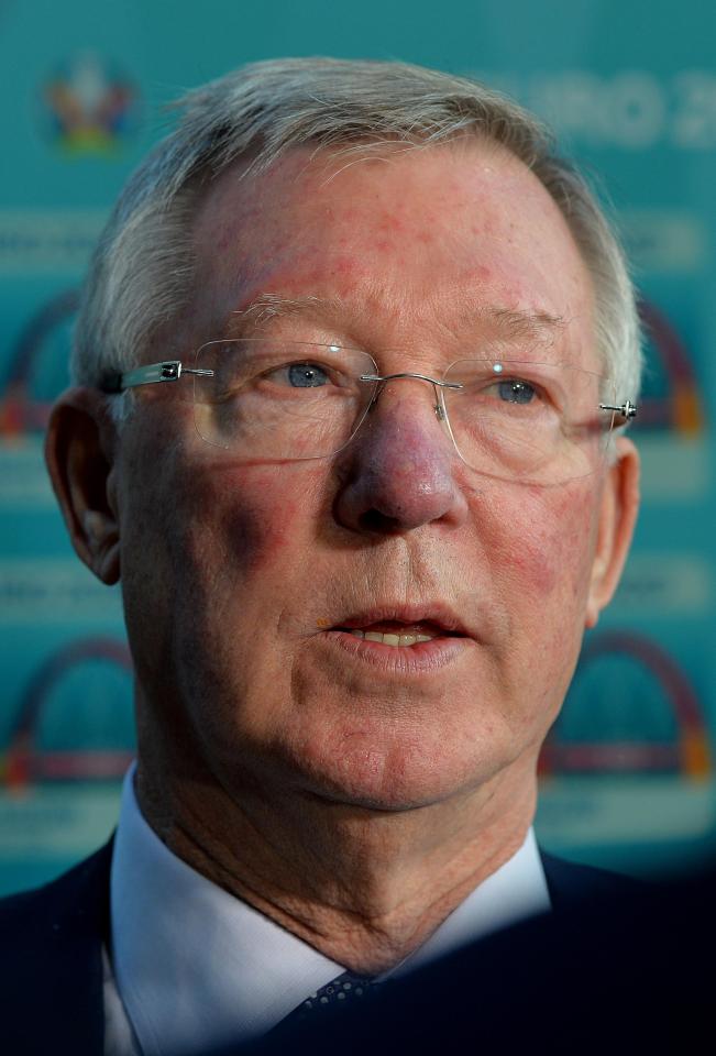 Manchester United fans will have to pay £250 to attend a talk by Sir Alex Ferguson