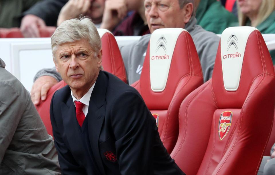  Arsene Wenger faces a keeper crisis for the Premier League home clash against West Ham