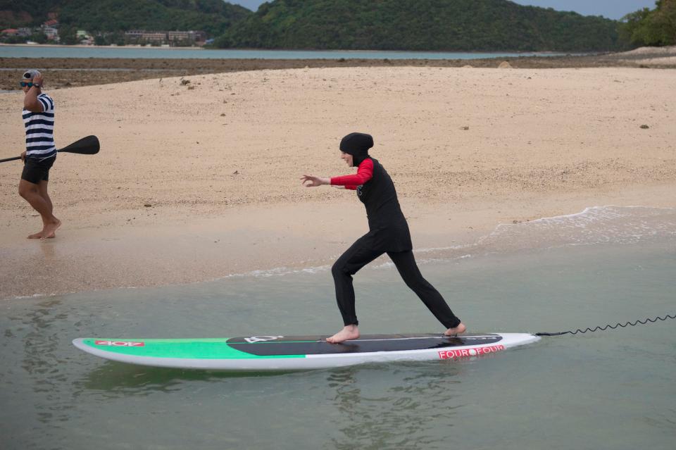  The Mean Girls star seemed keen to get onto the water on her board