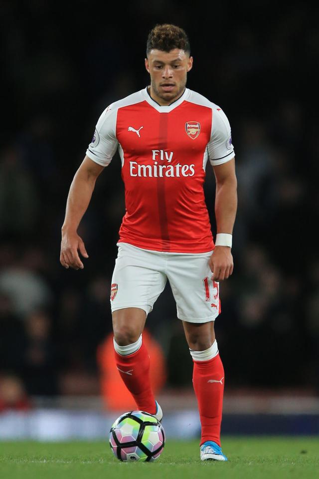 Liverpool have joined the race to sign Alex Oxlade-Chamberlain from Arsenal