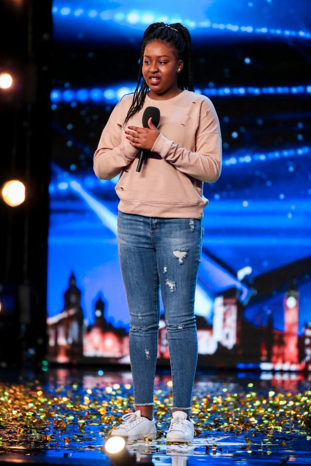  Sarah Ikumu's performance impressed Simon so much he immediately hit his Golden Buzzer