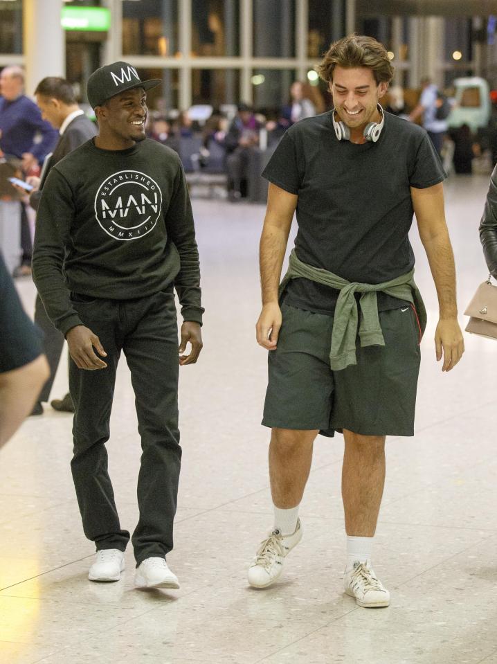  The TV star joined pal Ohara Davies after his flight