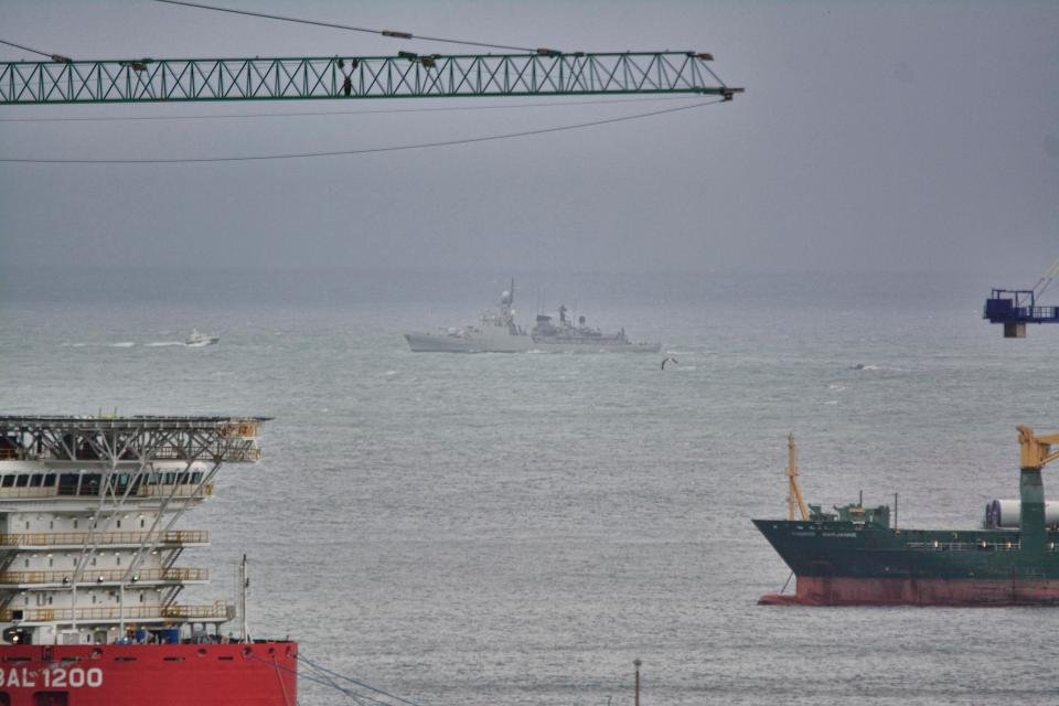 The ship entered the bay from the northern side, it was reported