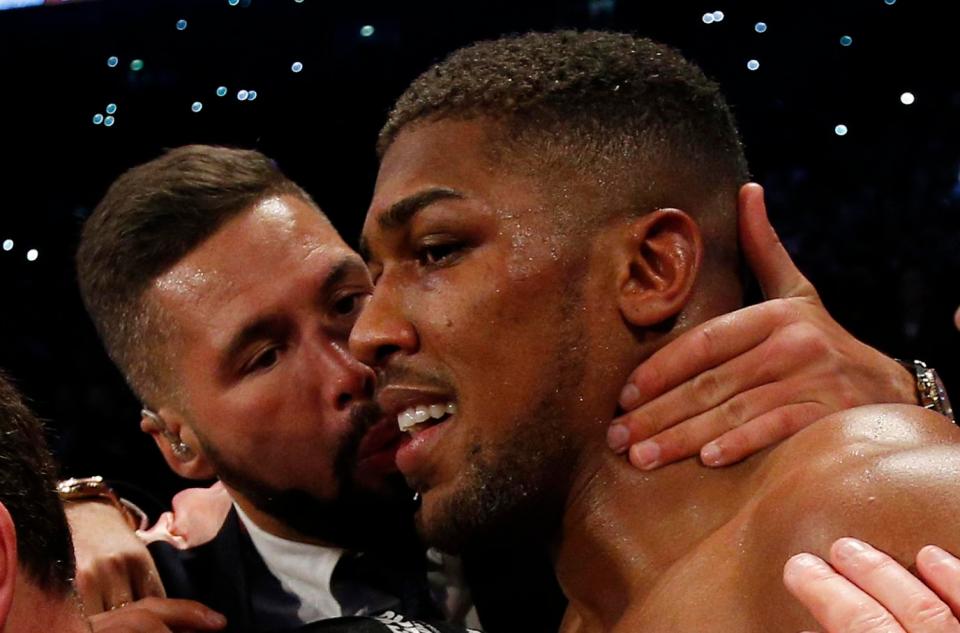  Tony Bellew congratulated Anthony Joshua