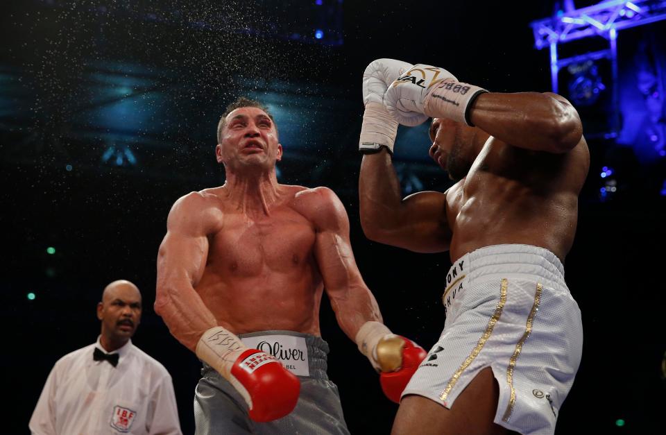 Anthony Joshua landed a huge right uppercut in the 11th round that staggered the Ukrainian