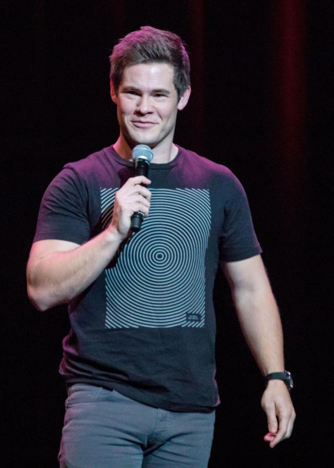  Adam Devine will host MTV's latest awards ceremony