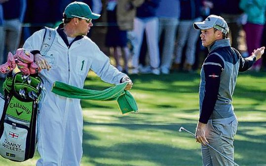 Danny Willett exchanges words with Jonathan Smart - before their spl;it