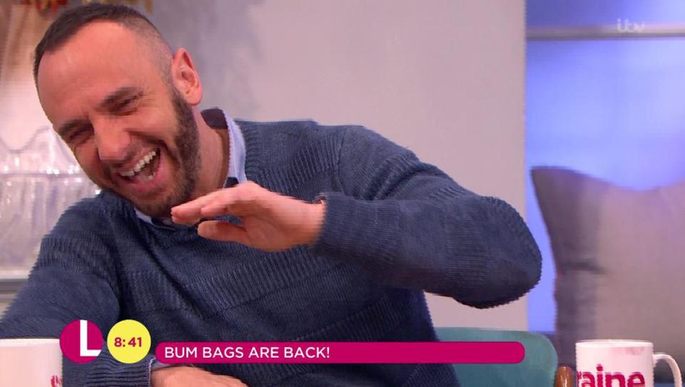  Lorraine's comments had fashion expert Mark Heyes in hysterics