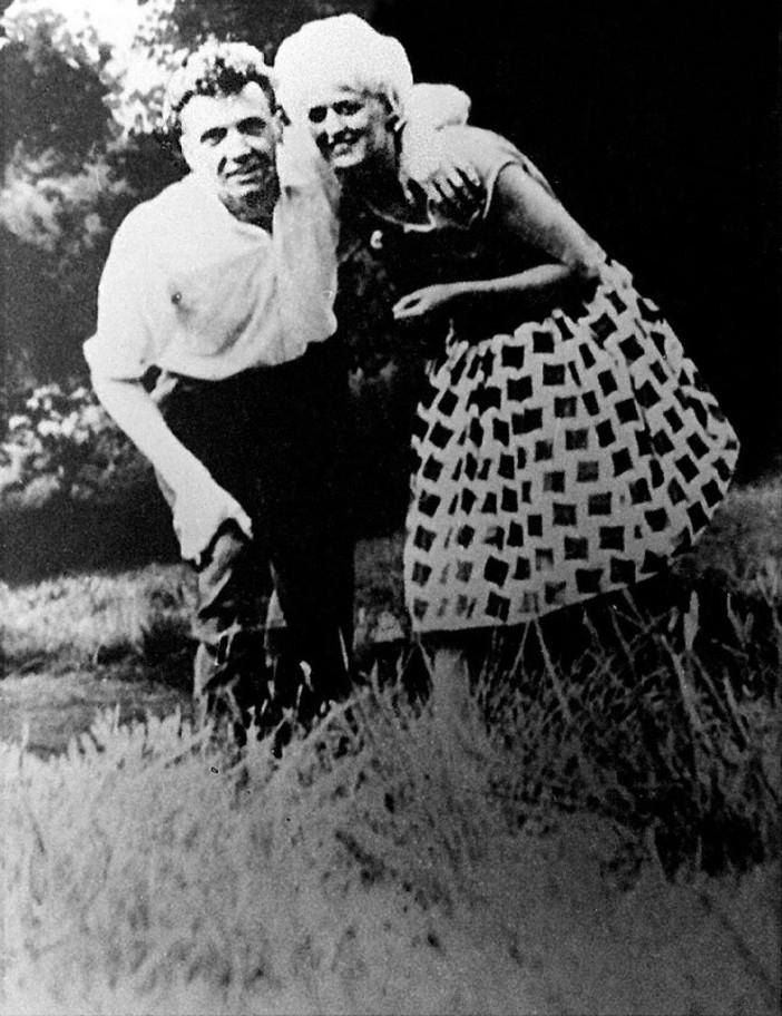  Notorious Moors murderers Ian Brady and Myra Hindley smile for the camera