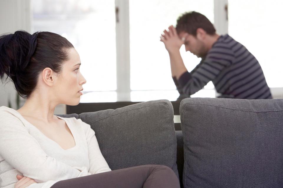  My boyfriend won't stand up to his mum and it's coming between our relationship