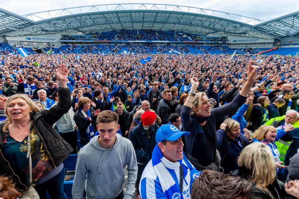  Fans invaded the pitch during their promotion party