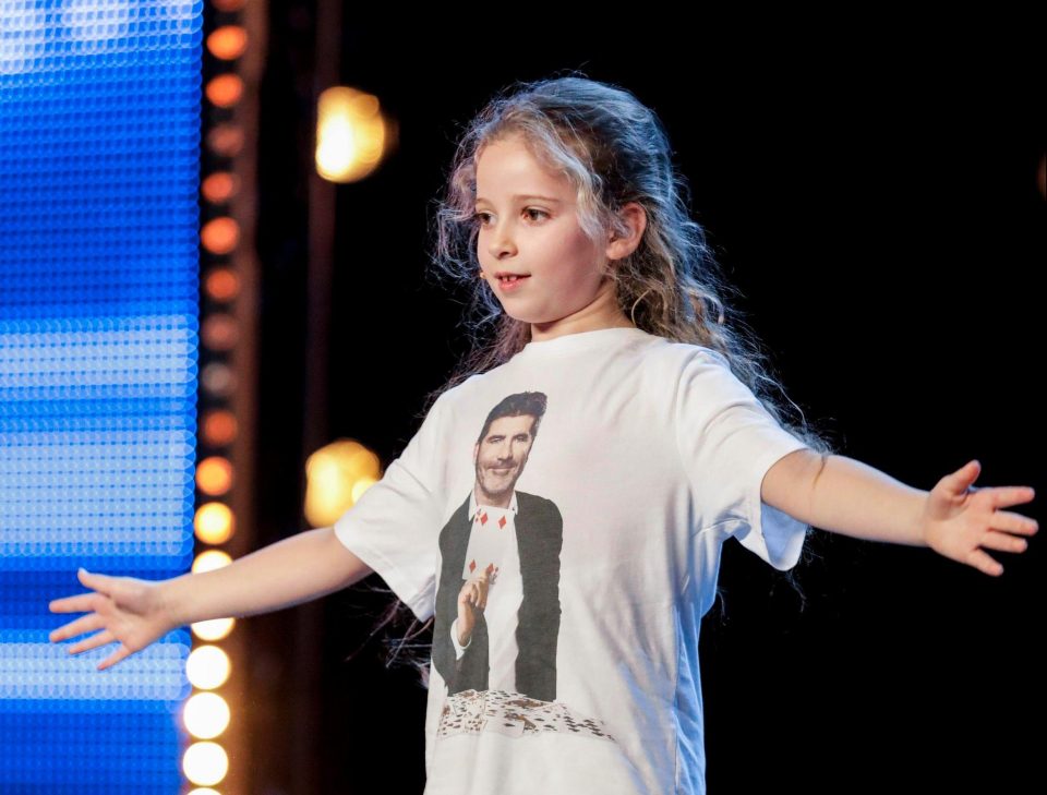  Issy's Simon Cowell t shirt trick proved controversial after another magician said it was the same as his act