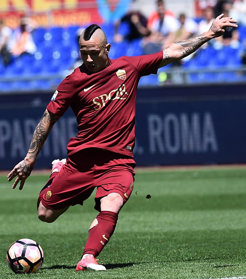  Radja Nainggolan was close to joining Chelsea last summmer