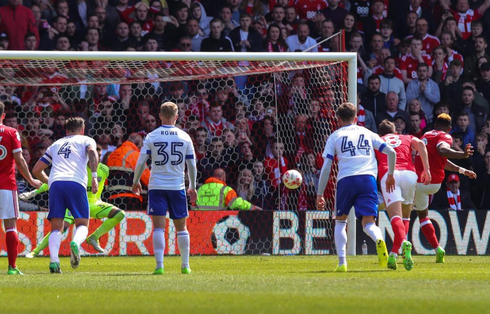  Britt Assombalonga coverts from the penalty spot