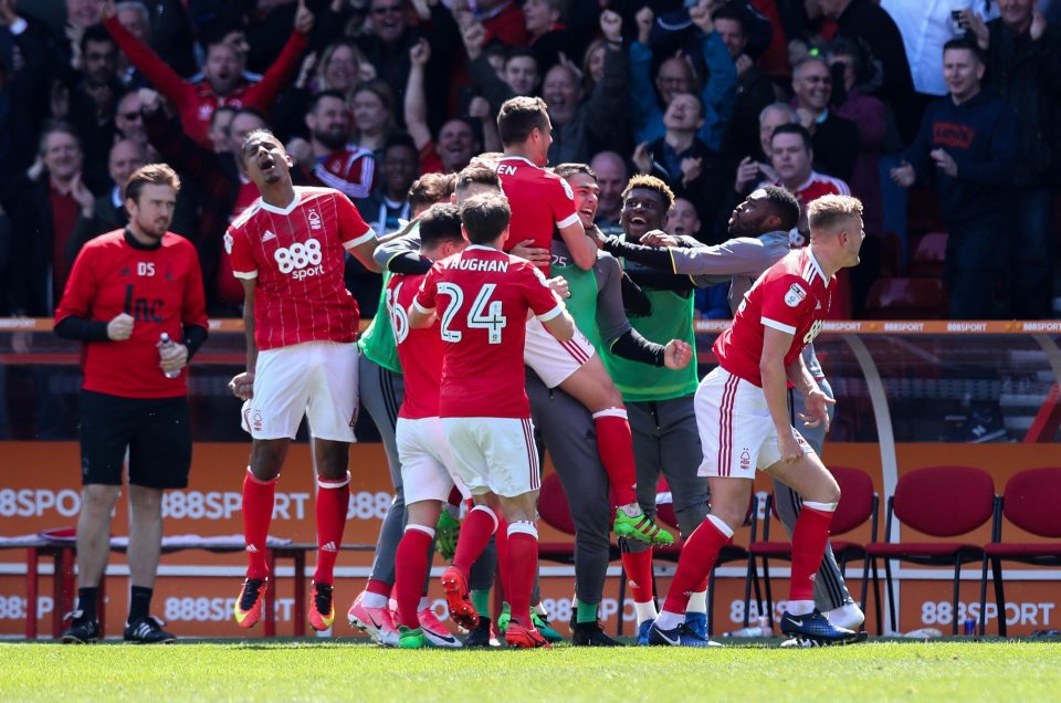  Forest players celebrate Chris Cohen second half strike