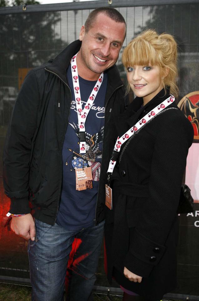  Carl with Nicola during the 2007 V Festival