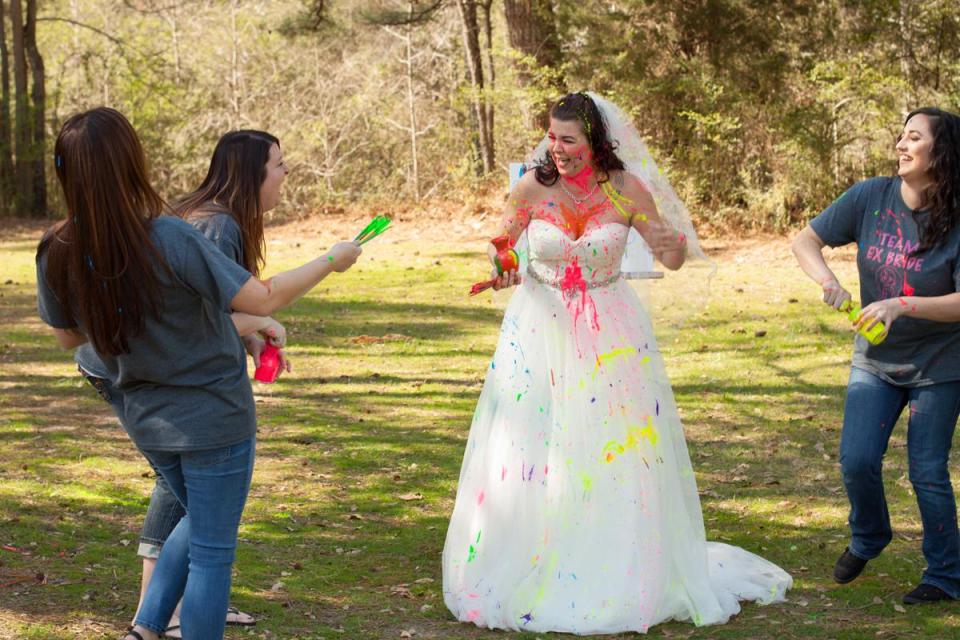  Jen starts the new chapter in her life with a paint party to ruin her £1,000 dress