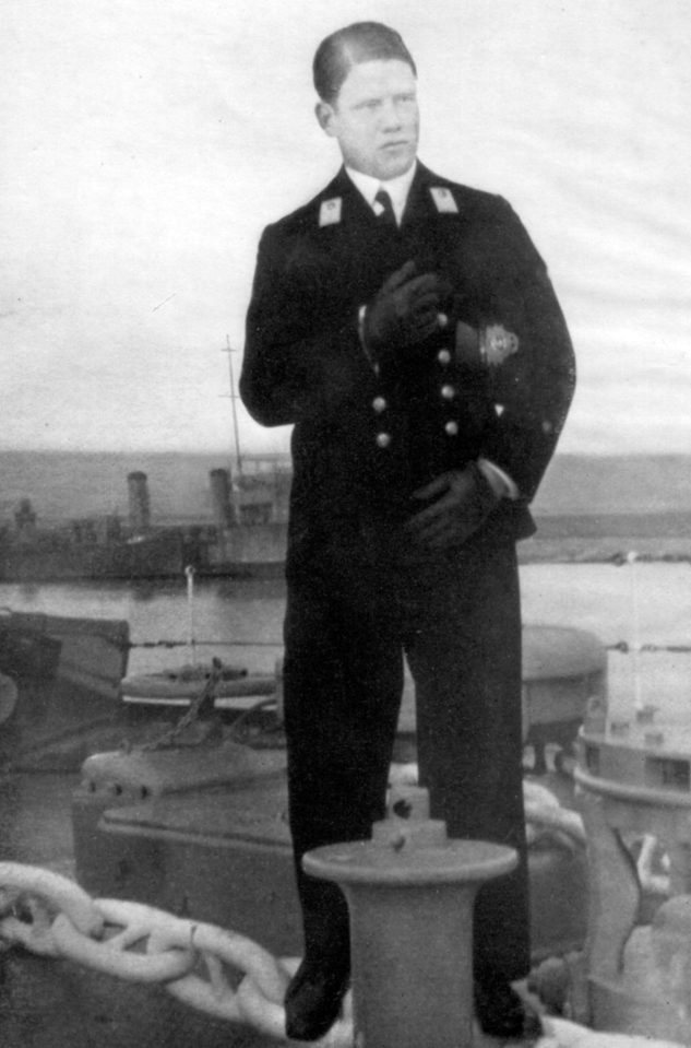  Before his accident Colin was a midshipman in HMS Courgaeous