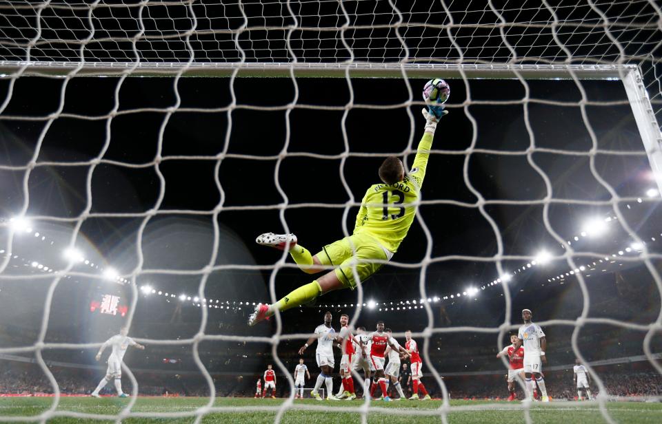  Just one of the worldy saves from Jordan Pickford this season that has got Premier League clubs chasing him