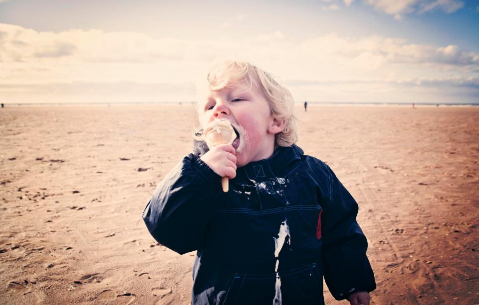 The cognitive health expert explained that children are easily pleased by simple things like eating an ice cream from one cafe again and again 