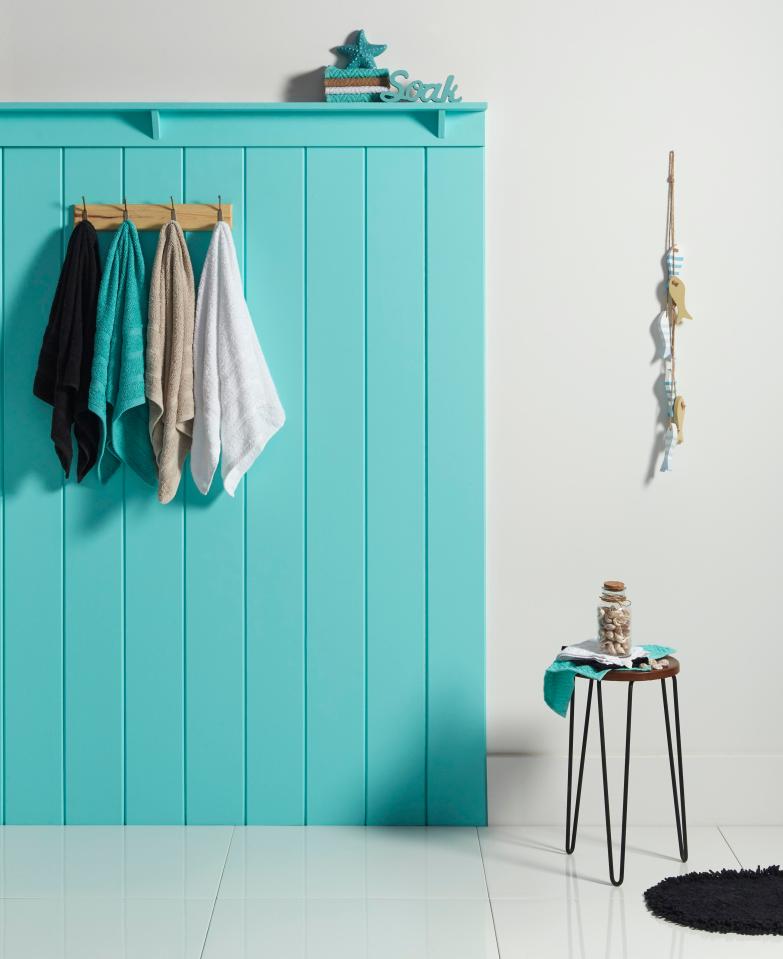  The towels, bath mats and other bathroom accessories come in four different colours