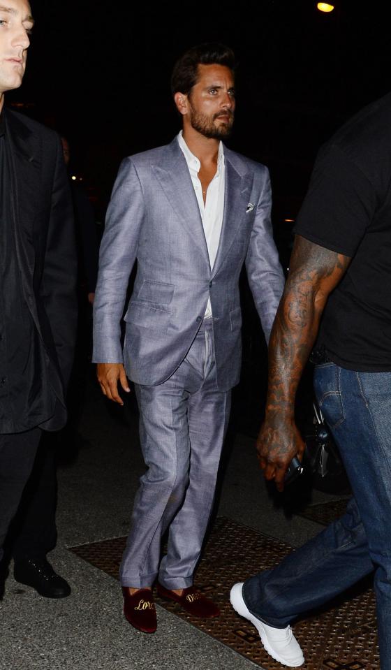  Scott Disick was seen leaving a club with his fly down