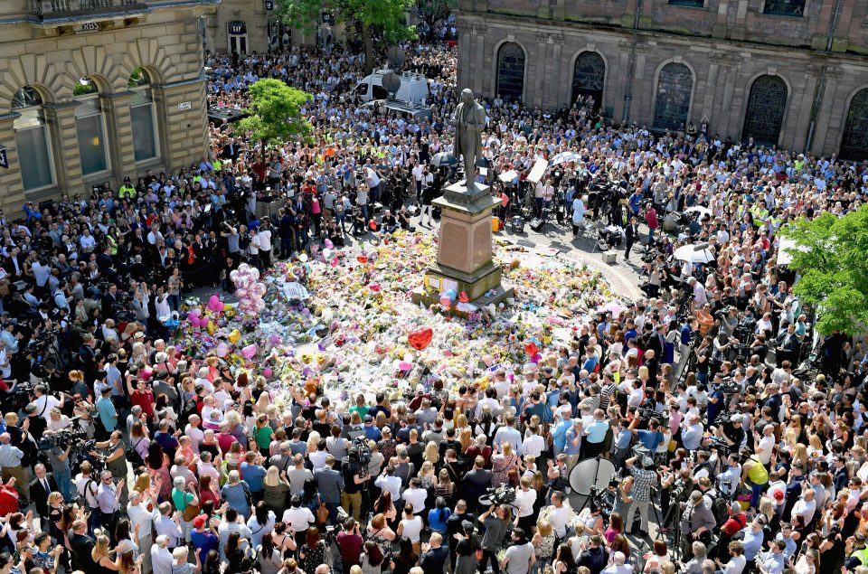  St. Ann's Square in Manchester's city centre fell silent at 11 o'clock this morning in tribute to bombing victims