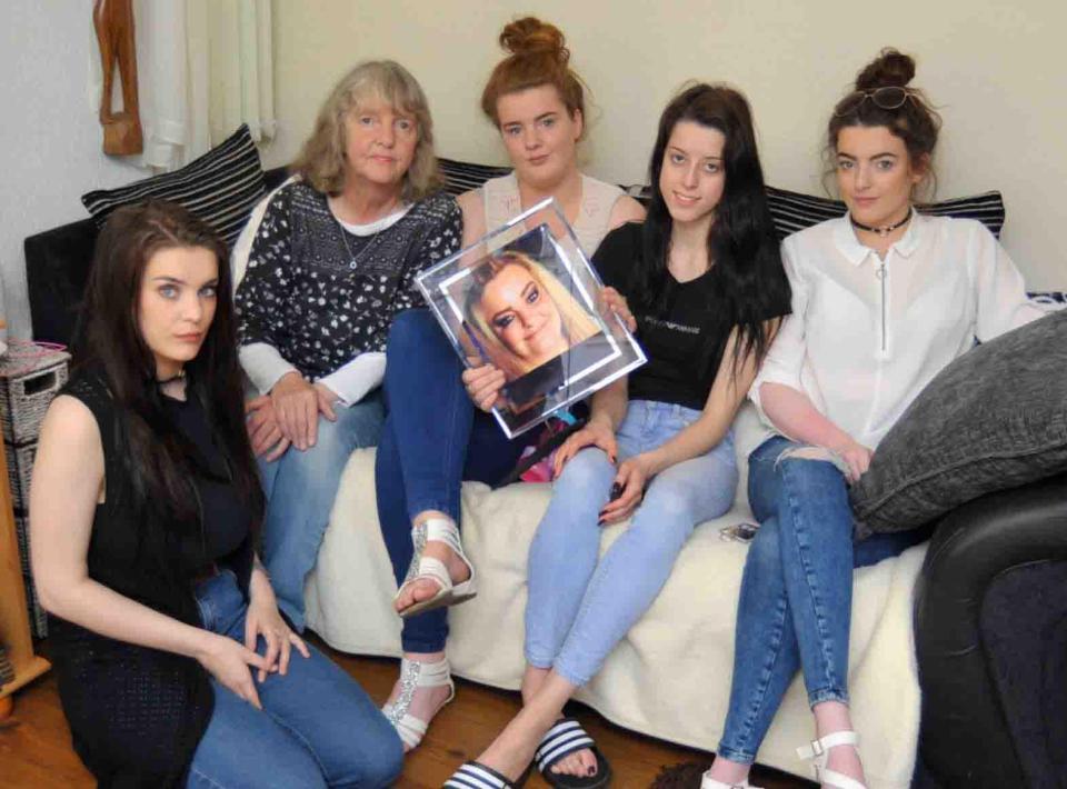  Daughter Leah Bell, 19, mum Joy Dove, 63, daughter Emma Bell, 23, niece Demi Wathen, 19, and daughter Chloey Bell, 17