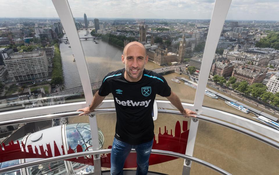  Pablo Zabaleta in the new West Ham away kit