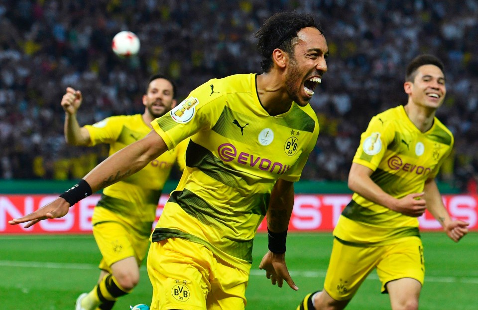 Pierre-Emerick Aubameyang celebrates after winner for Borussia Dortmund