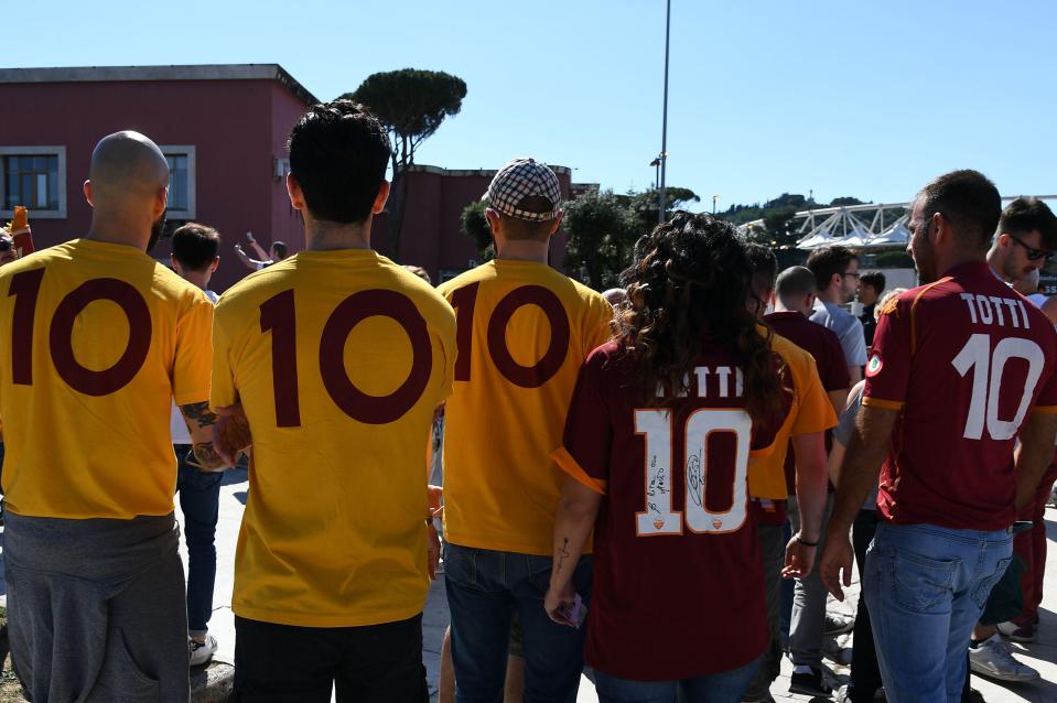 Roma fans was various shirts with Francesco Totti's number on back