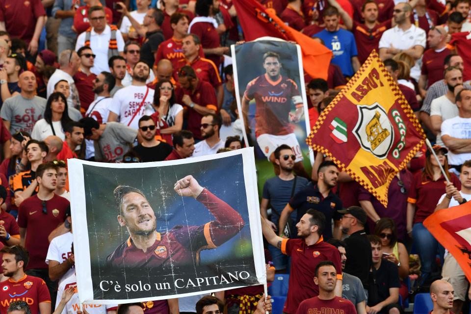 Roma fans laud hero Francesco Totti during his final match for the club