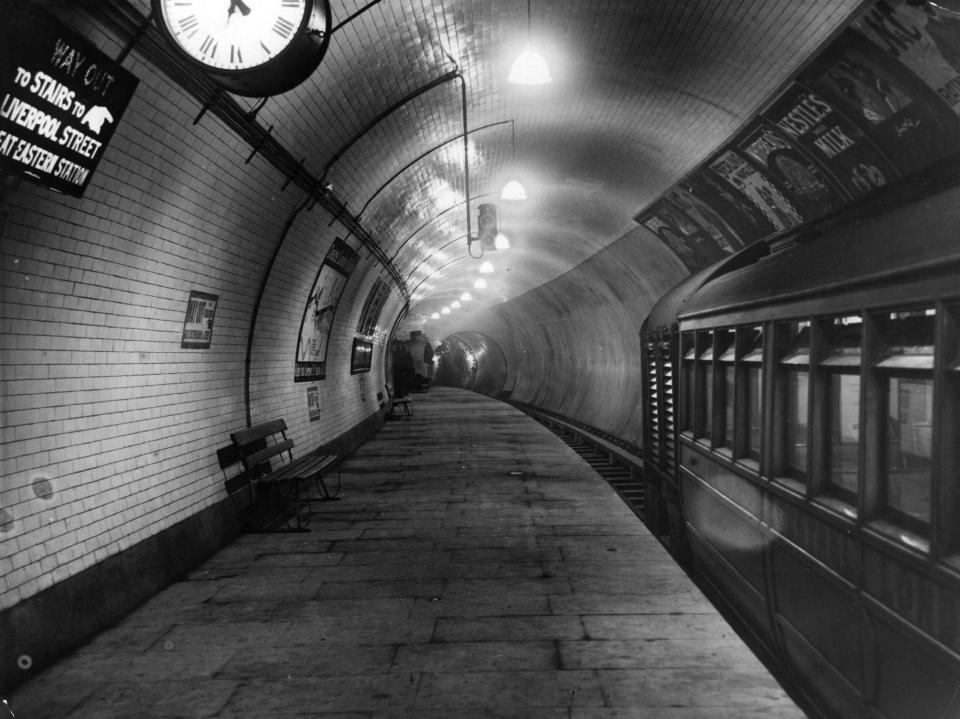  The platform of the Central London Railway extension at Liverpool Street Station in 1912