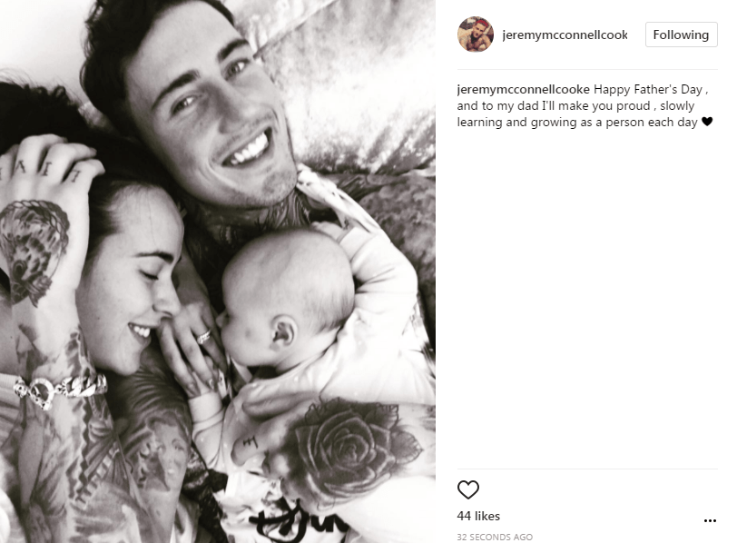  Jeremy McConnell posted this sweet family photo on Instagram today