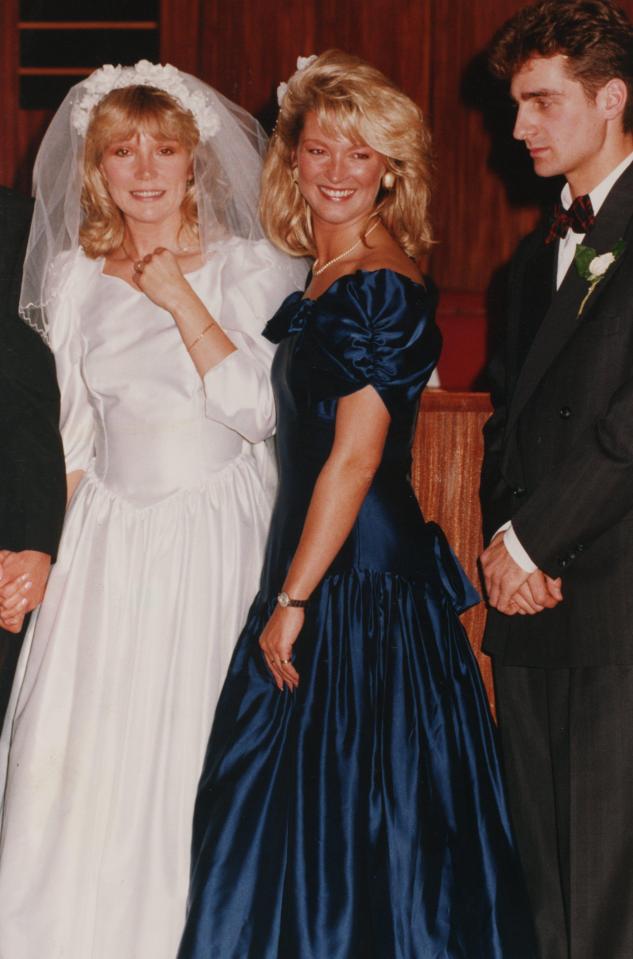  Gillian was a bridesmaid at her sisters wedding