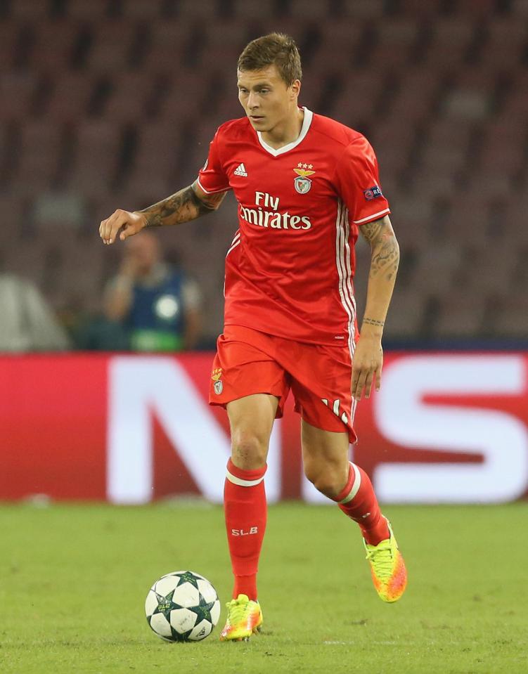 Victor Lindelof set to sign for Manchester United in £35m deal