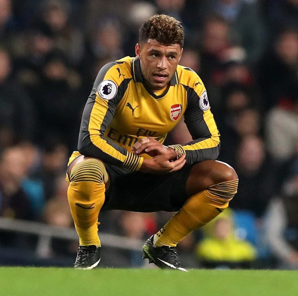  Alex Oxlade-Chamberlain has emerged as possible Chelsea target